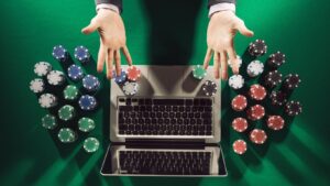 Behind the Scenes of Online Casinos: Game Studios, Live Dealers, and the Production of Digital Entertainment