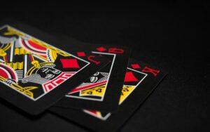 How Edge Calculations Help Players Understand Risk in Online Blackjack Games